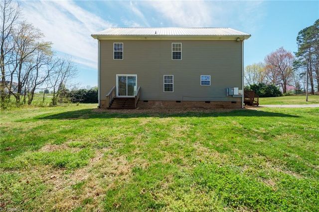193 Red Hawk Lane, Olin, NC 28660
