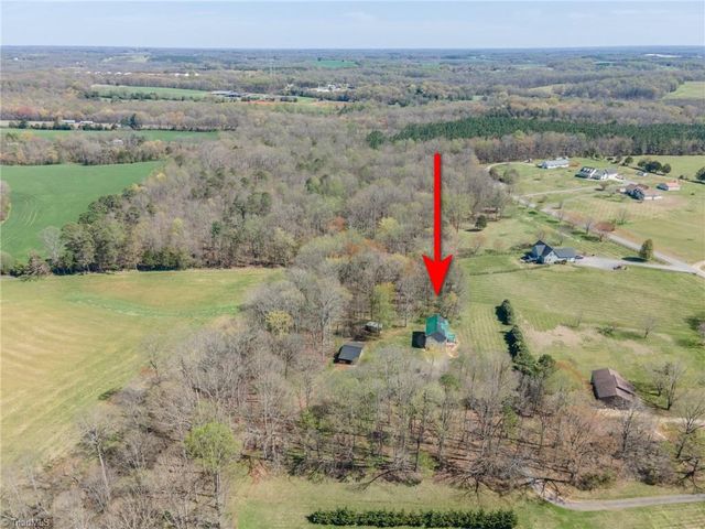 193 Red Hawk Lane, Olin, NC 28660
