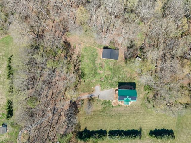 193 Red Hawk Lane, Olin, NC 28660