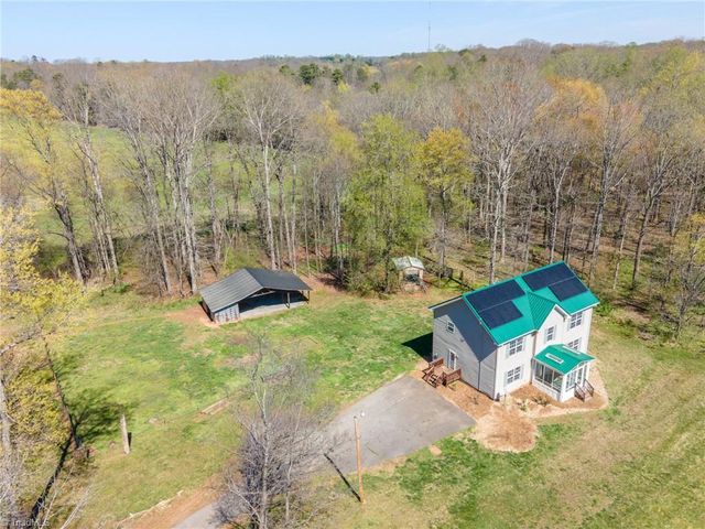 193 Red Hawk Lane, Olin, NC 28660