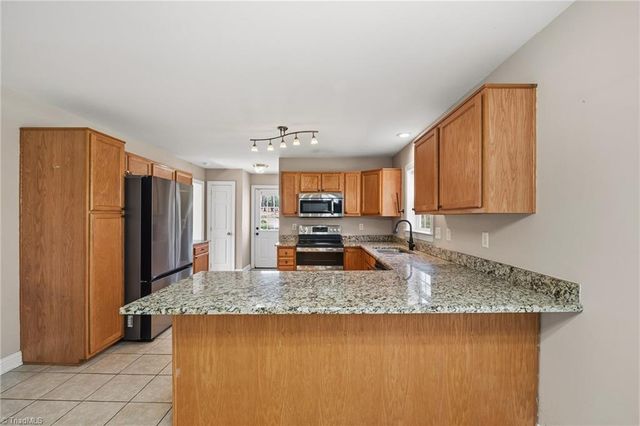193 Red Hawk Lane, Olin, NC 28660