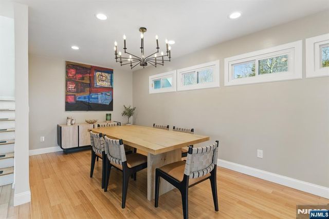 21 Skyview Road, Ringwood, NJ 07456