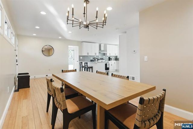 21 Skyview Road, Ringwood, NJ 07456