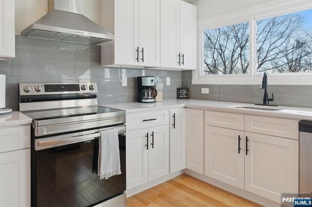 21 Skyview Road, Ringwood, NJ 07456