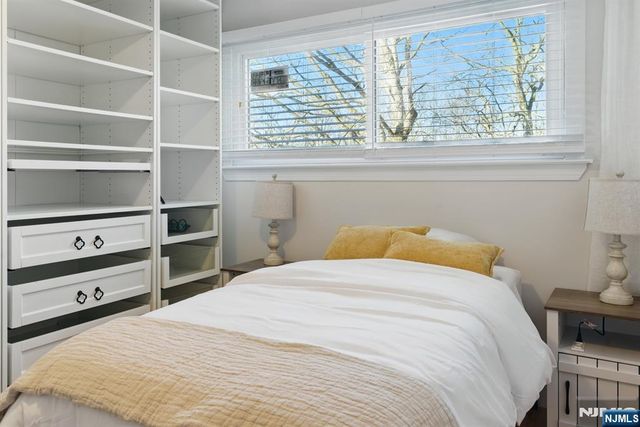 21 Skyview Road, Ringwood, NJ 07456