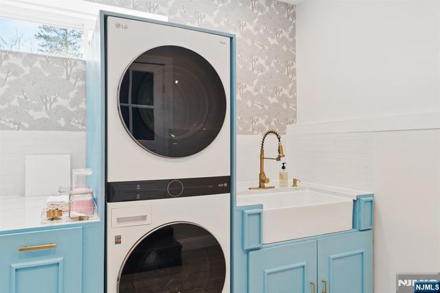 21 Skyview Road, Ringwood, NJ 07456