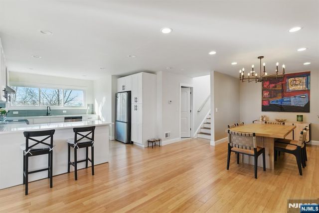 21 Skyview Road, Ringwood, NJ 07456