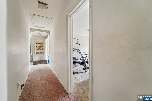 6 Saw Mill Road, North Haledon, NJ 07508