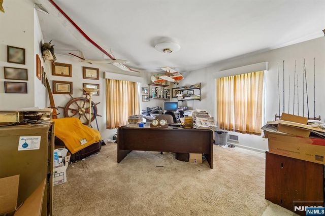 6 Saw Mill Road, North Haledon, NJ 07508