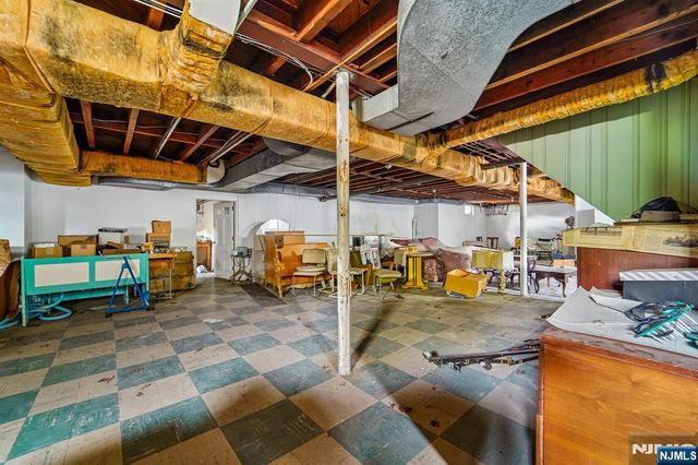 6 Saw Mill Road, North Haledon, NJ 07508