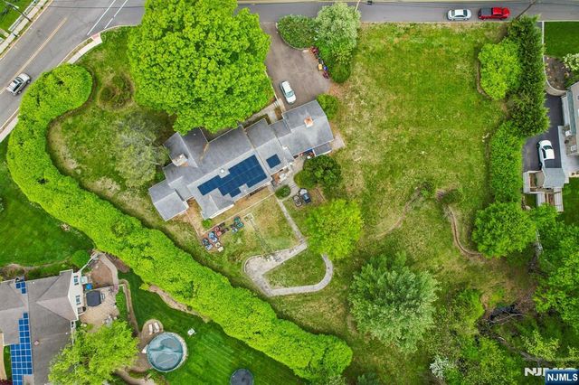 6 Saw Mill Road, North Haledon, NJ 07508