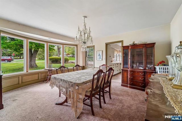 6 Saw Mill Road, North Haledon, NJ 07508