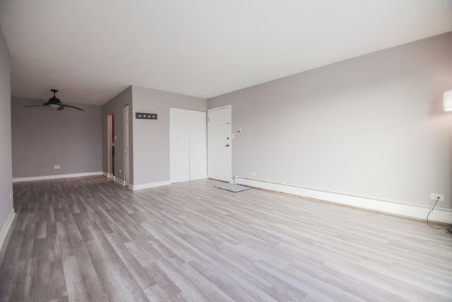 1111 Bloomingdale Road 2B, Glendale Heights, IL 60139