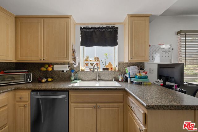 26838 Claudette Street 227, Canyon Country, CA 91351