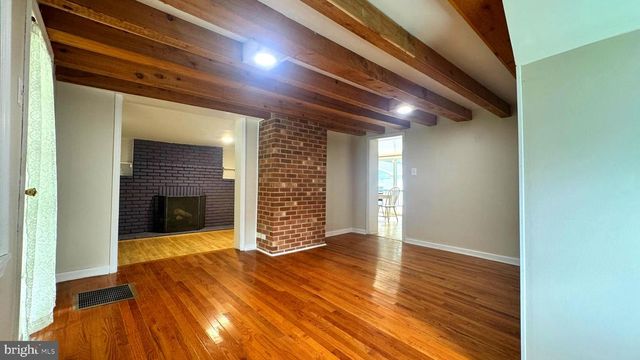 1326 OLD NEW WINDSOR RD, New Windsor, MD 21776