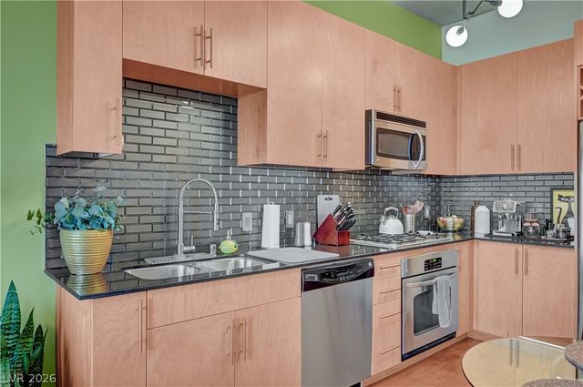 353 East Bonneville Avenue 569, Las Vegas, NV 89101