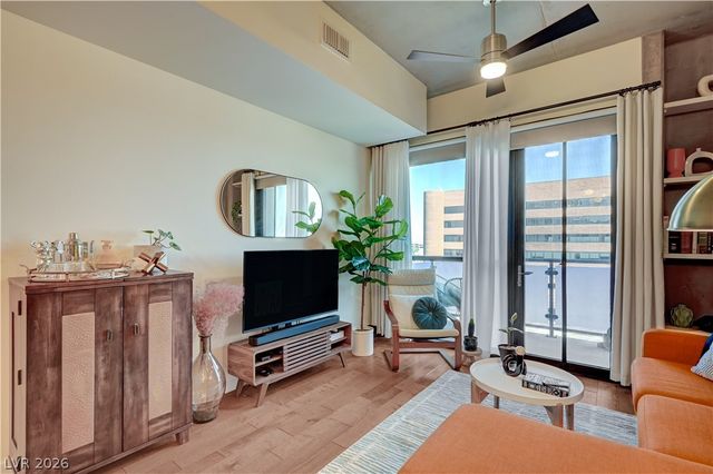 353 East Bonneville Avenue 569, Las Vegas, NV 89101