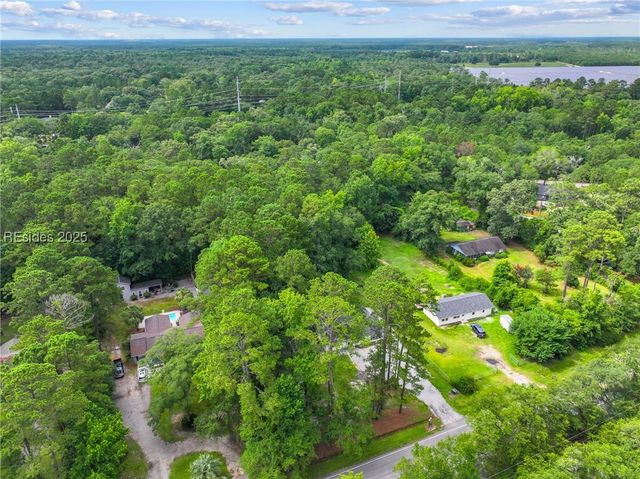 612 Old House Rd, Ridgeland, SC 29936