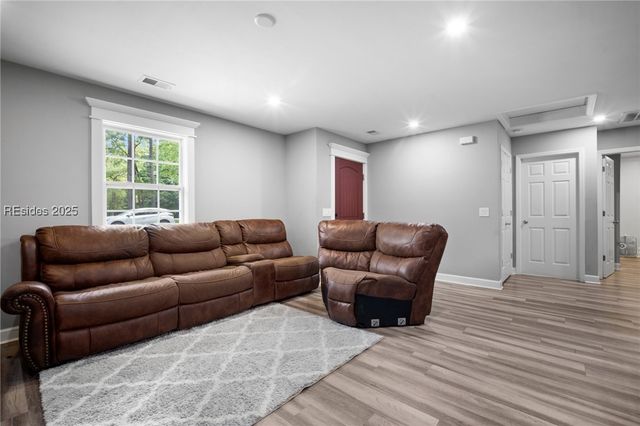 612 Old House Rd, Ridgeland, SC 29936