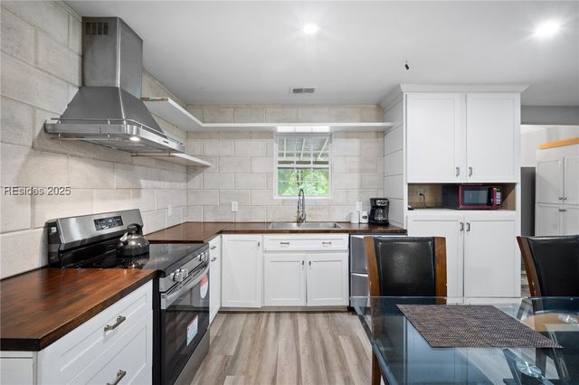 612 Old House Rd, Ridgeland, SC 29936