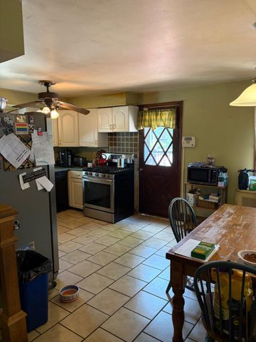 2149 MAPLEWOOD AVE, Abington, PA 19001