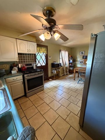 2149 MAPLEWOOD AVE, Abington, PA 19001