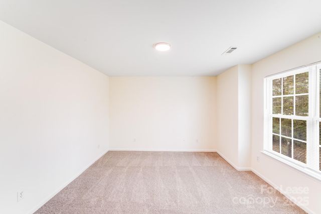 814 Mount Holly Huntersville Road, Charlotte, NC 28214