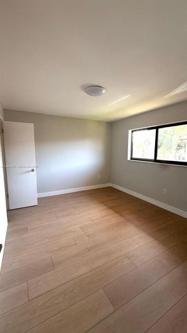 110 SW 108th Ave H1, Sweetwater, FL 33174