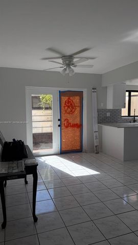 110 SW 108th Ave H1, Sweetwater, FL 33174