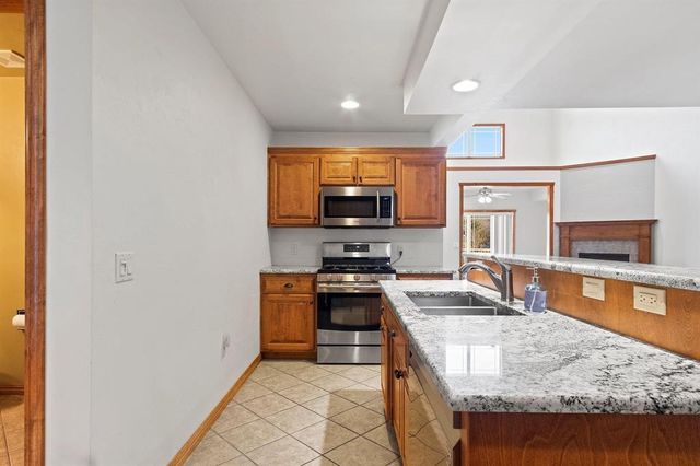 1274 BAYPORT TERRACE, Green Bay, WI 54313