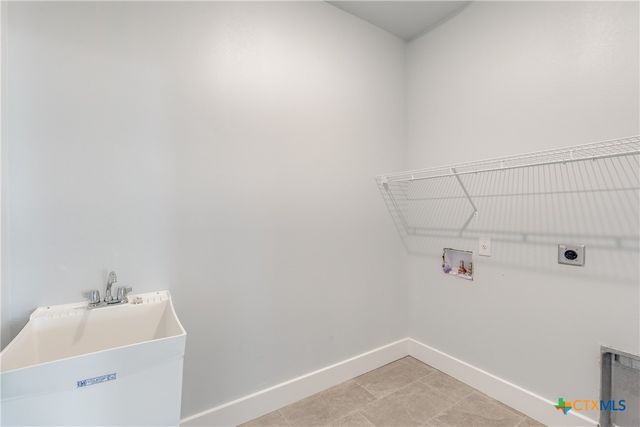 179 Lost Maples Way, Marion, TX 78124