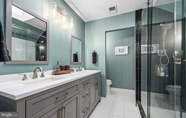 18505 CABIN RD, Triangle, VA 22172