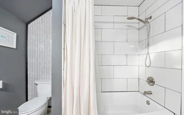 18505 CABIN RD, Triangle, VA 22172