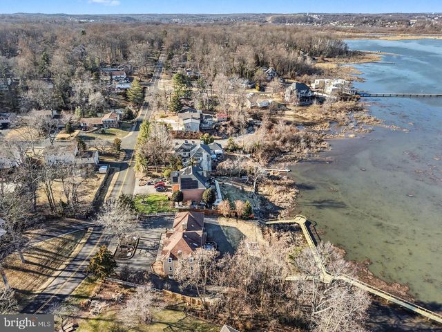 18505 CABIN RD, Triangle, VA 22172