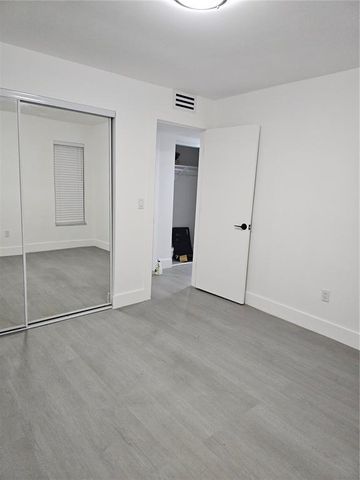 2800 NW 56th Ave B101, Lauderhill, FL 33313