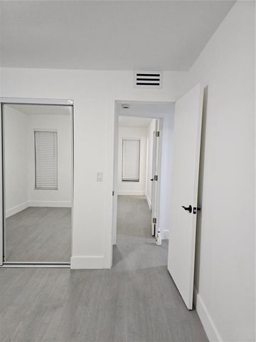 2800 NW 56th Ave B101, Lauderhill, FL 33313