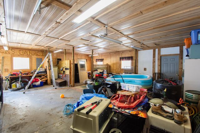 2606 33rd Avenue S, Fargo, ND 58104