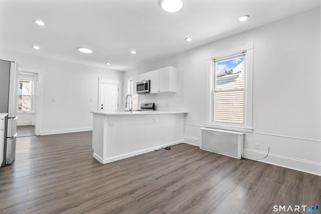 394 Gregory Street 4, Bridgeport, CT 06604