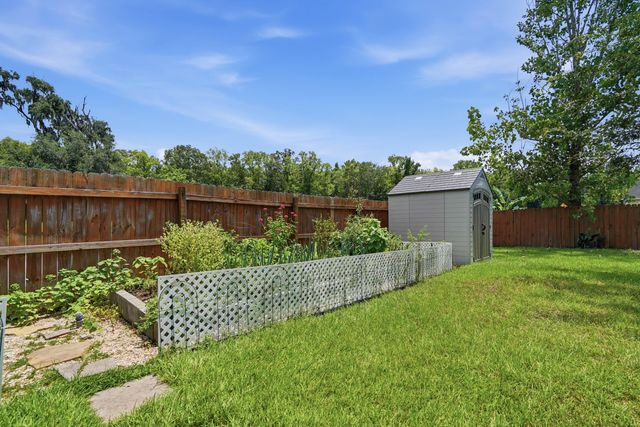7627 Haywood Street, North Charleston, SC 29418