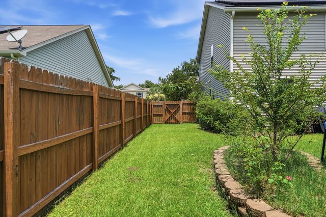 7627 Haywood Street, North Charleston, SC 29418
