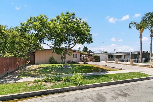 2062 S Rene, Santa Ana, CA 92704