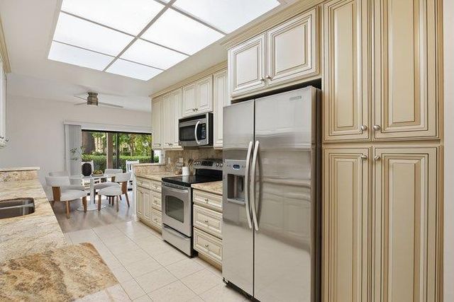1286 Woodside Road, Redwood City, CA 94061