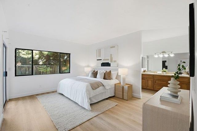 1286 Woodside Road, Redwood City, CA 94061