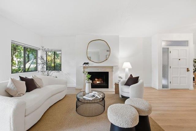 1286 Woodside Road, Redwood City, CA 94061