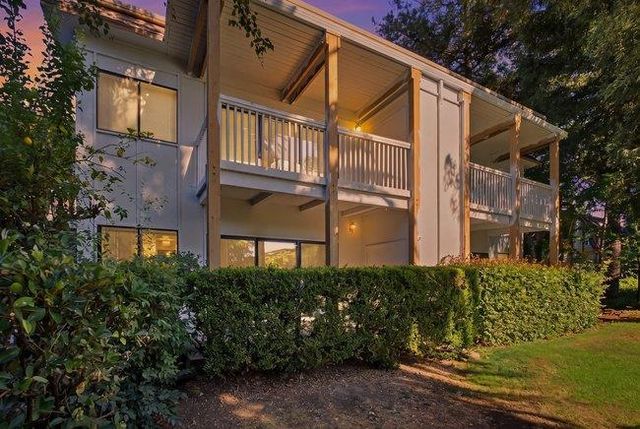 1286 Woodside Road, Redwood City, CA 94061