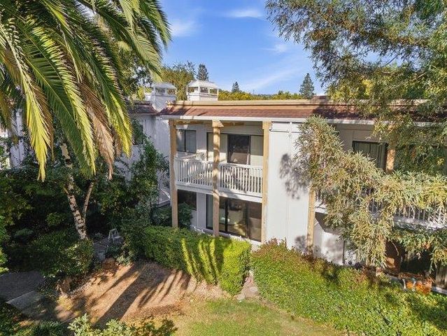 1286 Woodside Road, Redwood City, CA 94061