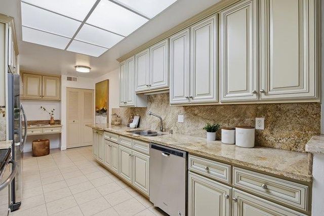 1286 Woodside Road, Redwood City, CA 94061