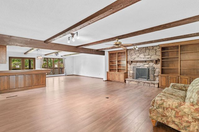 1360 E Lafayette Street, Springfield, MO 65804