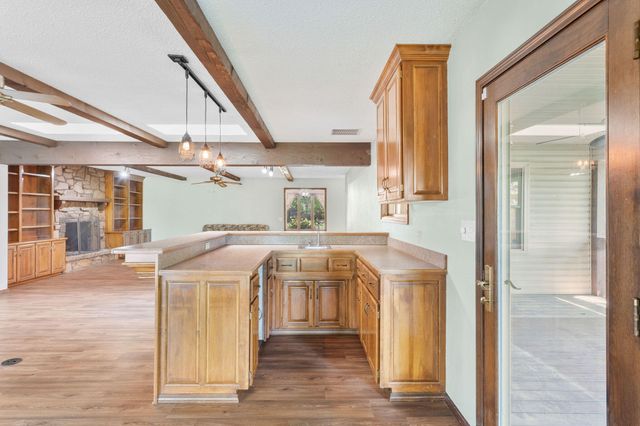 1360 E Lafayette Street, Springfield, MO 65804