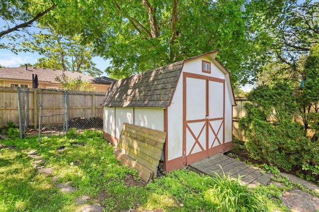 1360 E Lafayette Street, Springfield, MO 65804